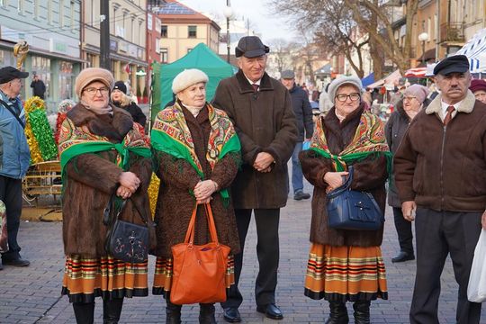 Chełm. Wschodni Jarmark Bożonarodzeniowy - dzień drugi [ZDJĘCIA]