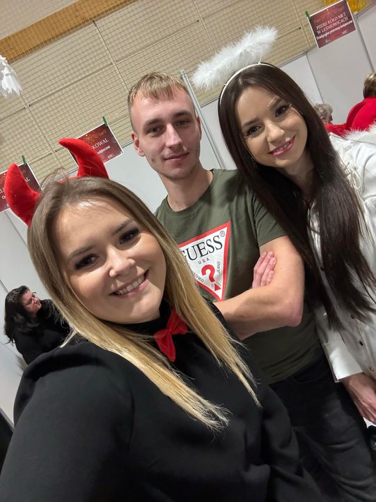 Gm. Leśniowice. III Jarmark Bożonarodzeniowy połączony z koncertem charytatywnym „Gramy dla Neli” [GALERIA ZDJĘĆ]