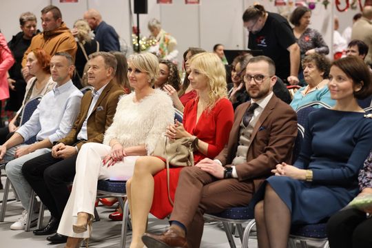 Gm. Leśniowice. III Jarmark Bożonarodzeniowy połączony z koncertem charytatywnym „Gramy dla Neli” [GALERIA ZDJĘĆ]