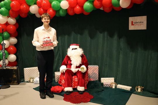 Gm. Leśniowice. III Jarmark Bożonarodzeniowy połączony z koncertem charytatywnym „Gramy dla Neli” [GALERIA ZDJĘĆ]