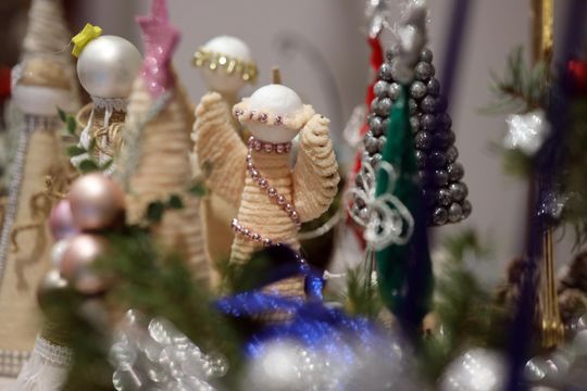 Gm. Leśniowice. III Jarmark Bożonarodzeniowy połączony z koncertem charytatywnym „Gramy dla Neli” [GALERIA ZDJĘĆ]