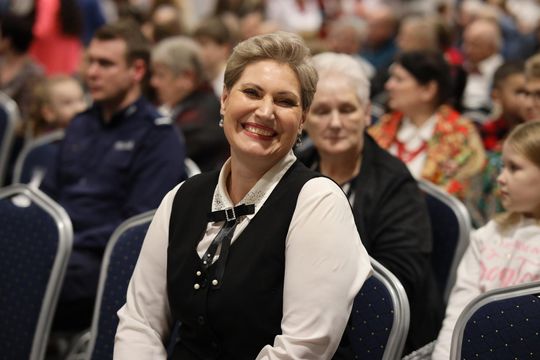 Gm. Leśniowice. III Jarmark Bożonarodzeniowy połączony z koncertem charytatywnym „Gramy dla Neli” [GALERIA ZDJĘĆ]