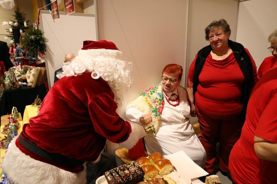 Gm. Leśniowice. III Jarmark Bożonarodzeniowy połączony z koncertem charytatywnym „Gramy dla Neli” [GALERIA ZDJĘĆ]