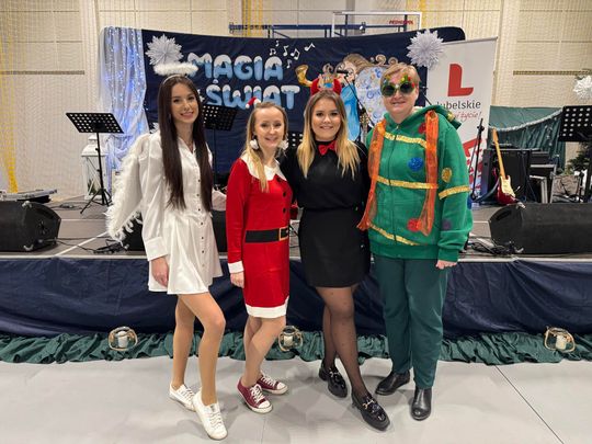 Gm. Leśniowice. III Jarmark Bożonarodzeniowy połączony z koncertem charytatywnym „Gramy dla Neli” [GALERIA ZDJĘĆ]