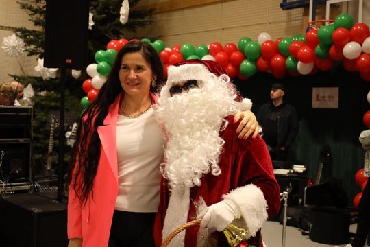 Gm. Leśniowice. III Jarmark Bożonarodzeniowy połączony z koncertem charytatywnym „Gramy dla Neli” [GALERIA ZDJĘĆ]