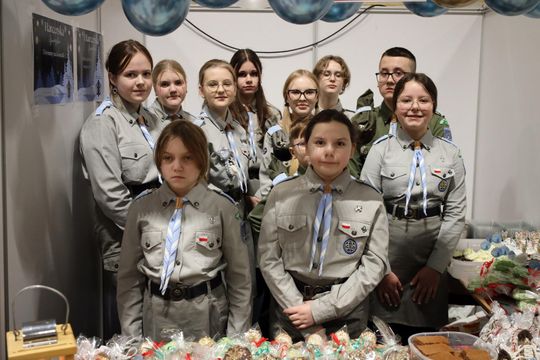 Gm. Leśniowice. III Jarmark Bożonarodzeniowy połączony z koncertem charytatywnym „Gramy dla Neli” [GALERIA ZDJĘĆ]