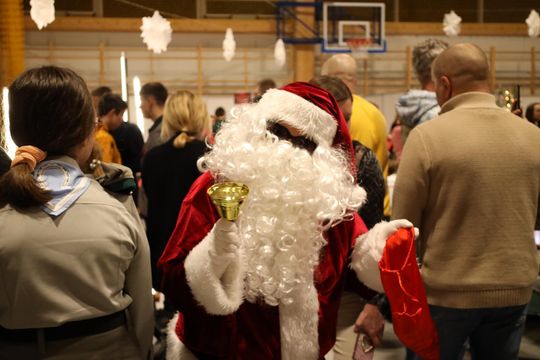 Gm. Leśniowice. III Jarmark Bożonarodzeniowy połączony z koncertem charytatywnym „Gramy dla Neli” [GALERIA ZDJĘĆ]