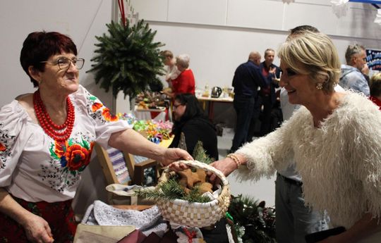 Gm. Leśniowice. III Jarmark Bożonarodzeniowy połączony z koncertem charytatywnym „Gramy dla Neli” [GALERIA ZDJĘĆ]