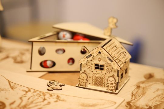 Gm. Leśniowice. III Jarmark Bożonarodzeniowy połączony z koncertem charytatywnym „Gramy dla Neli” [GALERIA ZDJĘĆ]