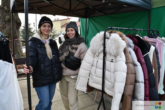 Krasnystaw. Na rynku miejskim świąteczny jarmark [GALERIA ZDJĘĆ]
