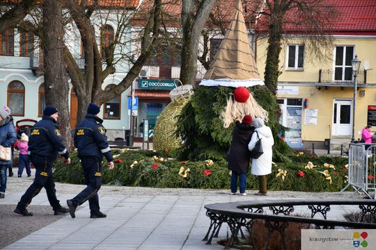 Krasnystaw. Na rynku miejskim świąteczny jarmark [GALERIA ZDJĘĆ]