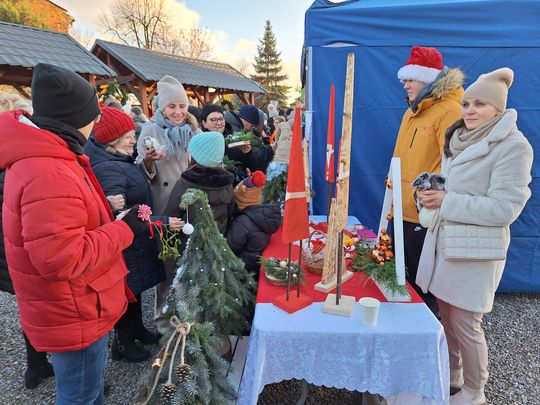 Tłumy na Jarmarku Świątecznym w Rejowcu [GALERIA ZDJĘĆ]