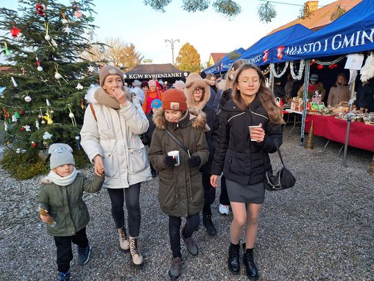 Tłumy na Jarmarku Świątecznym w Rejowcu [GALERIA ZDJĘĆ]