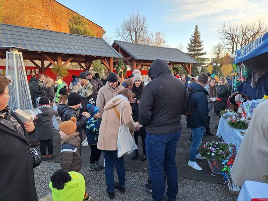 Tłumy na Jarmarku Świątecznym w Rejowcu [GALERIA ZDJĘĆ]