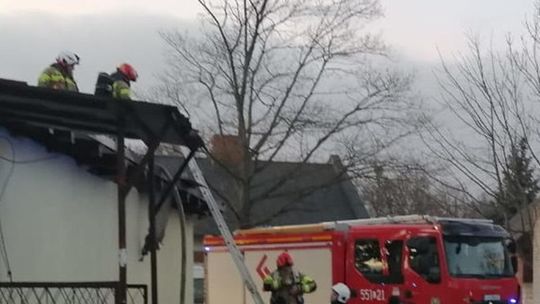 Gm. Hanna. Pożar od petardy odpalonej przy kotłowni [ZDJĘCIA]