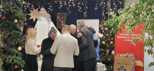 Chełm. Wigilia w Warsztacie Terapii Zajęciowej Caritas [GALERIA ZDJĘĆ]