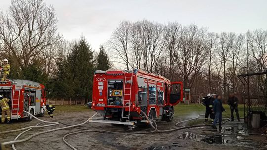 Gm. Hanna. Pożar od petardy odpalonej przy kotłowni [ZDJĘCIA]