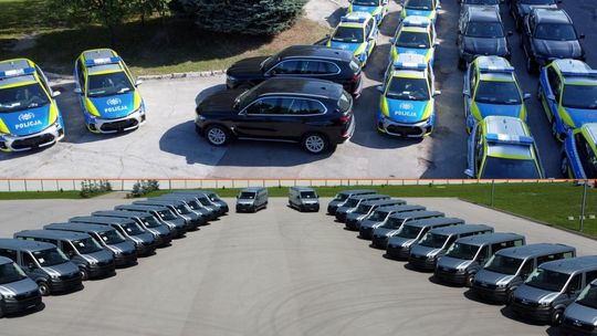 Flota lubelskiej policji wzbogaca się o 277 nowych radiowozów [GALERIA ZDJĘĆ]