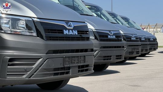 Flota lubelskiej policji wzbogaca się o 277 nowych radiowozów [GALERIA ZDJĘĆ]