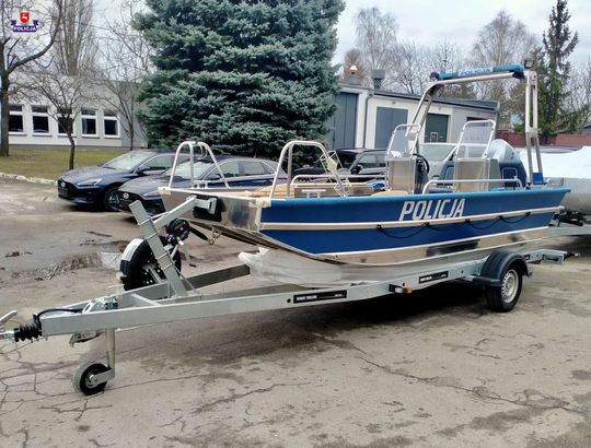 Flota lubelskiej policji wzbogaca się o 277 nowych radiowozów [GALERIA ZDJĘĆ]