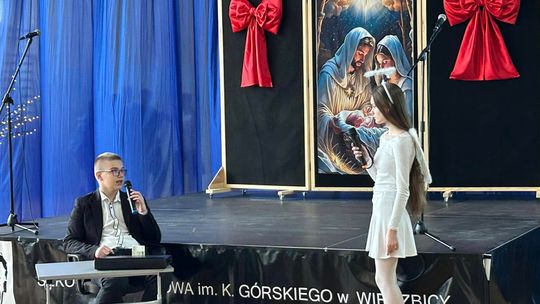 Spotkanie świąteczne w Szkole Podstawowej w Wierzbicy  [GALERIA ZDJĘĆ]