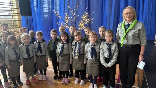 Spotkanie świąteczne w Szkole Podstawowej w Wierzbicy  [GALERIA ZDJĘĆ]