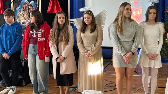 Spotkanie świąteczne w Szkole Podstawowej w Wierzbicy  [GALERIA ZDJĘĆ]