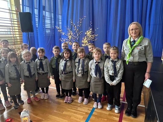 Spotkanie świąteczne w Szkole Podstawowej w Wierzbicy  [GALERIA ZDJĘĆ]