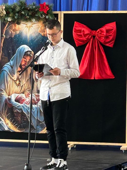 Spotkanie świąteczne w Szkole Podstawowej w Wierzbicy  [GALERIA ZDJĘĆ]