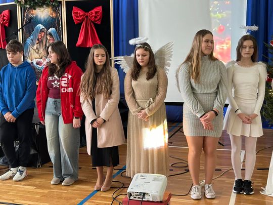 Spotkanie świąteczne w Szkole Podstawowej w Wierzbicy  [GALERIA ZDJĘĆ]