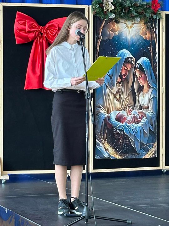 Spotkanie świąteczne w Szkole Podstawowej w Wierzbicy  [GALERIA ZDJĘĆ]