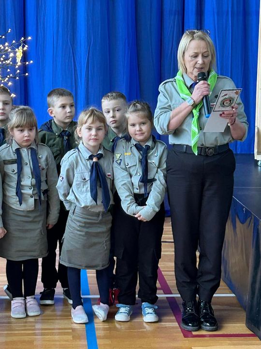 Spotkanie świąteczne w Szkole Podstawowej w Wierzbicy  [GALERIA ZDJĘĆ]