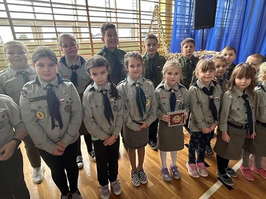 Spotkanie świąteczne w Szkole Podstawowej w Wierzbicy  [GALERIA ZDJĘĆ]