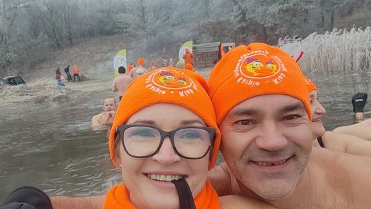 Klub Morsów - Krasnostawskie Karpie podczas świątecznej kąpieli [GALERIA ZDJĘĆ]