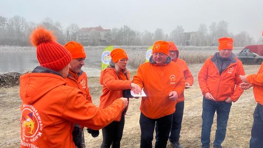 Klub Morsów - Krasnostawskie Karpie podczas świątecznej kąpieli [GALERIA ZDJĘĆ]