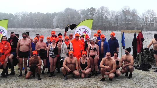 Klub Morsów - Krasnostawskie Karpie podczas świątecznej kąpieli [GALERIA ZDJĘĆ]
