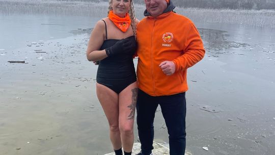 Klub Morsów - Krasnostawskie Karpie podczas świątecznej kąpieli [GALERIA ZDJĘĆ]