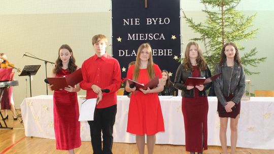 Spotkania wigilijne w Zespole Szkół Centrum Kształcenia Rolniczego w Okszowie [GALERIA ZDJĘĆ]
