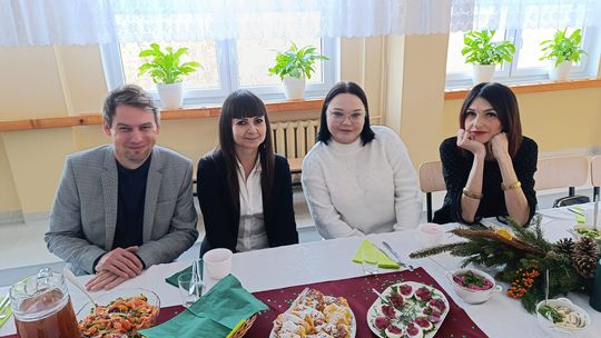 Spotkania wigilijne w Zespole Szkół Centrum Kształcenia Rolniczego w Okszowie [GALERIA ZDJĘĆ]