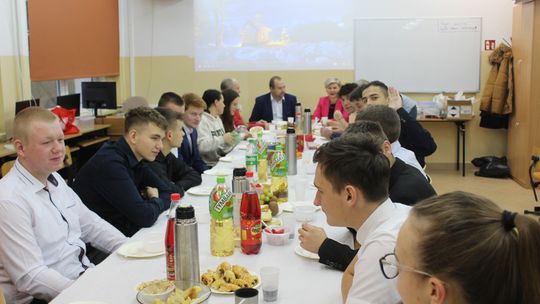 Spotkania wigilijne w Zespole Szkół Centrum Kształcenia Rolniczego w Okszowie [GALERIA ZDJĘĆ]