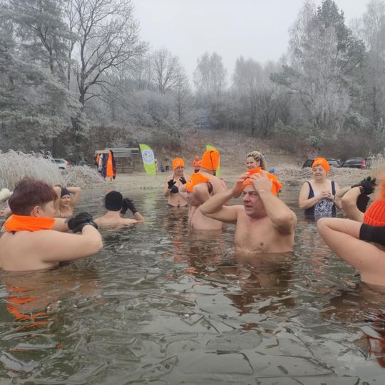 Klub Morsów - Krasnostawskie Karpie podczas świątecznej kąpieli [GALERIA ZDJĘĆ]