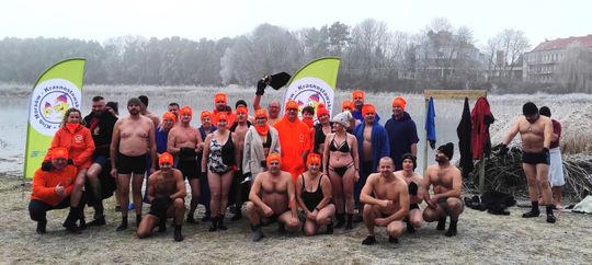 Klub Morsów - Krasnostawskie Karpie podczas świątecznej kąpieli [GALERIA ZDJĘĆ]