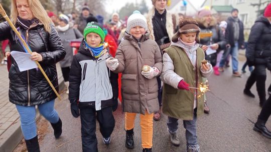Korowód kolędniczy przeszedł przez Dubienkę [GALERIA ZDJĘĆ]