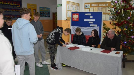 Pow. krasnostawski. Młodzieżowa Rada Powiatu w Krasnymstawie wybrana!