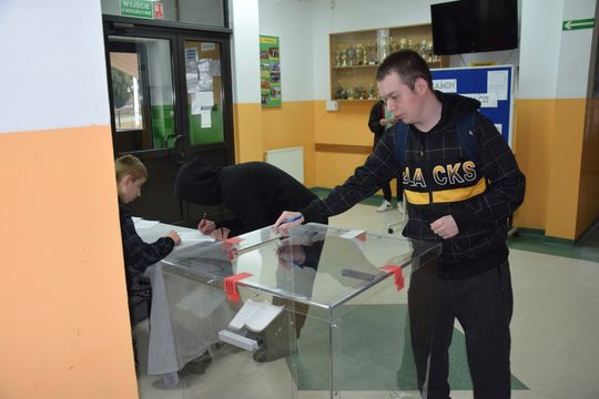 Pow. krasnostawski. Młodzieżowa Rada Powiatu w Krasnymstawie wybrana! Pow. krasnostawski. Młodzieżowa Rada Powiatu w Krasnymstawie wybrana!