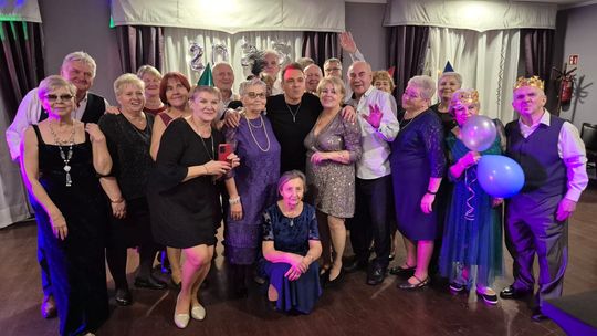 Chełm. Sylwester seniorów w Restauracji LWÓW z Radosławem Liszewskim z zespołu WEEKEND [GALERIA ZDJĘĆ]