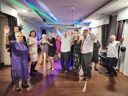 Chełm. Sylwester seniorów w Restauracji LWÓW z Radosławem Liszewskim z zespołu WEEKEND [GALERIA ZDJĘĆ]