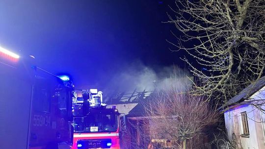 Pożar dachu w Hańsku-Kolonii [GALERIA ZDJĘĆ]