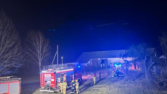 Pożar dachu w Hańsku-Kolonii [GALERIA ZDJĘĆ]