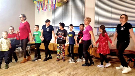 Zabawa choinkowa dla dzieci z KGW Kresowianki [GALERIA ZDJĘĆ]